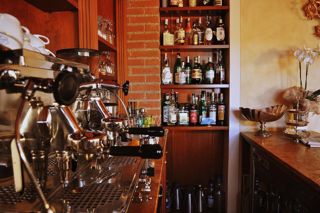 Hotel La Corte Bedizzole Екстериор снимка